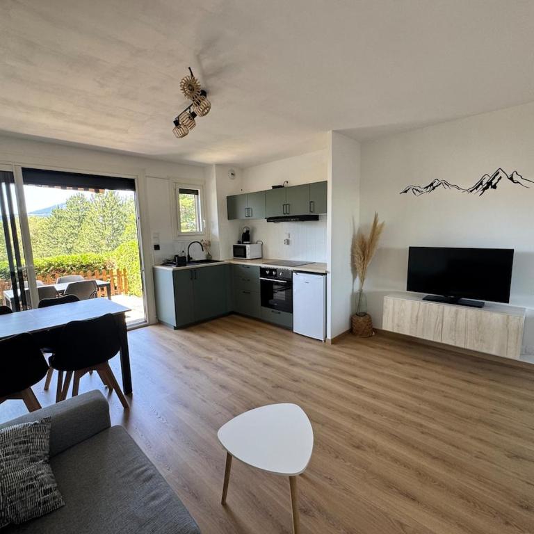 Joli studio lumineux dans environnement calme - Appartement 1 Chambre - 14