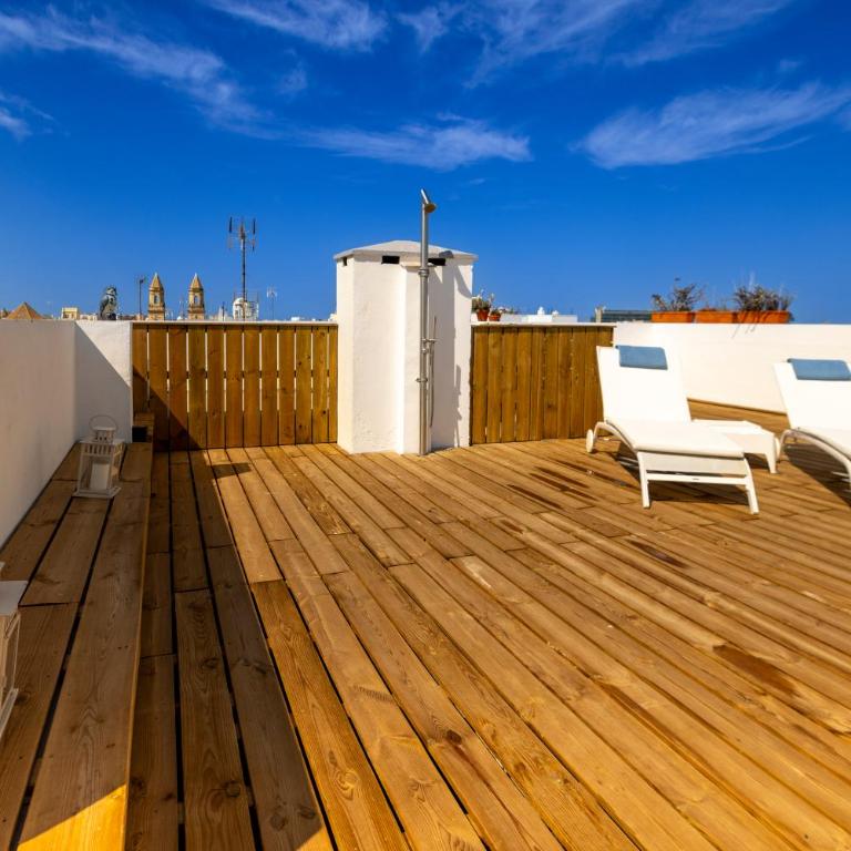 Cadizz - Ático del Búho Surenyo - Terraza 100m2 privada - Apartamento de 3 dormitorios - 71