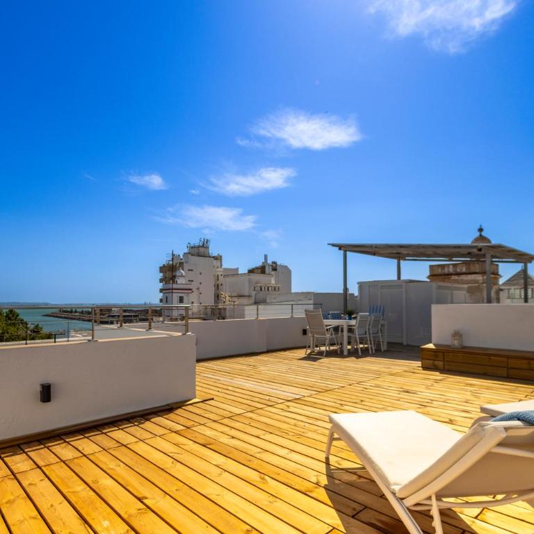Cadizz - Ático del Búho Surenyo - Terraza 100m2 privada - Apartamento de 3 dormitorios - 83