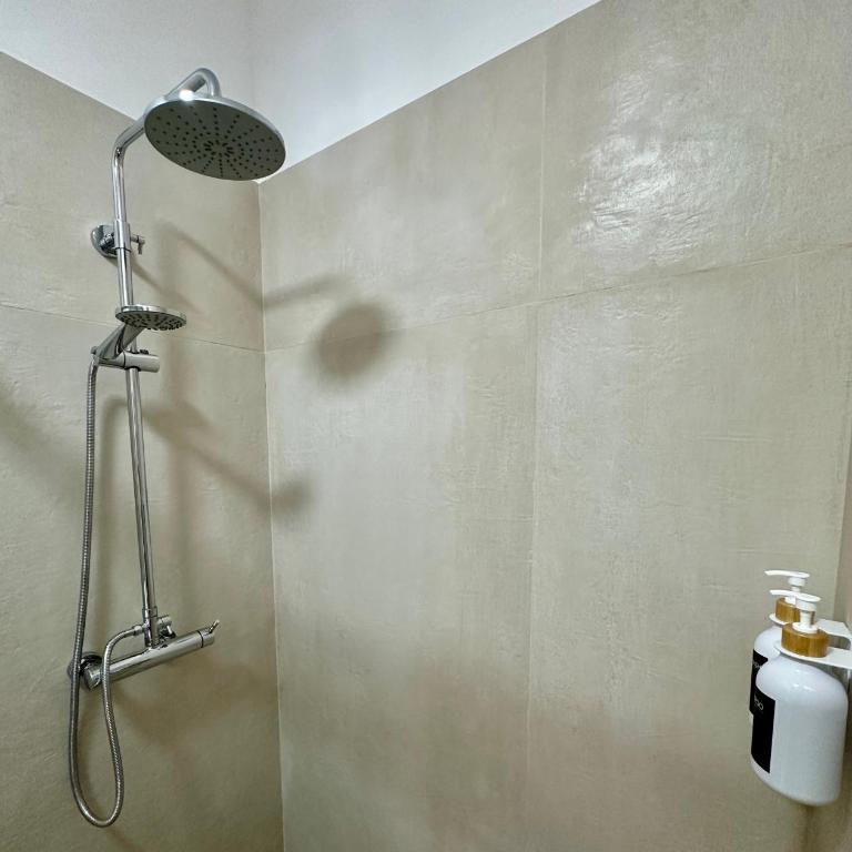 Lu Chiapparu B&B - Camera Matrimoniale con Bagno Privato - 14