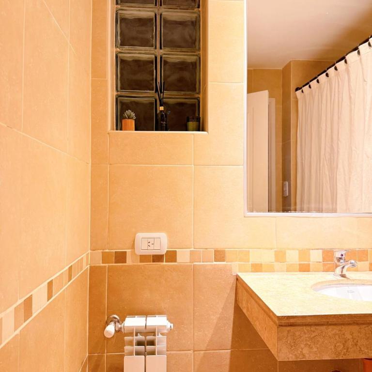 Dpto con cochera y amenities en zona premium de Salta - Apartamento de 2 dormitorios con balcón y terraza - 16