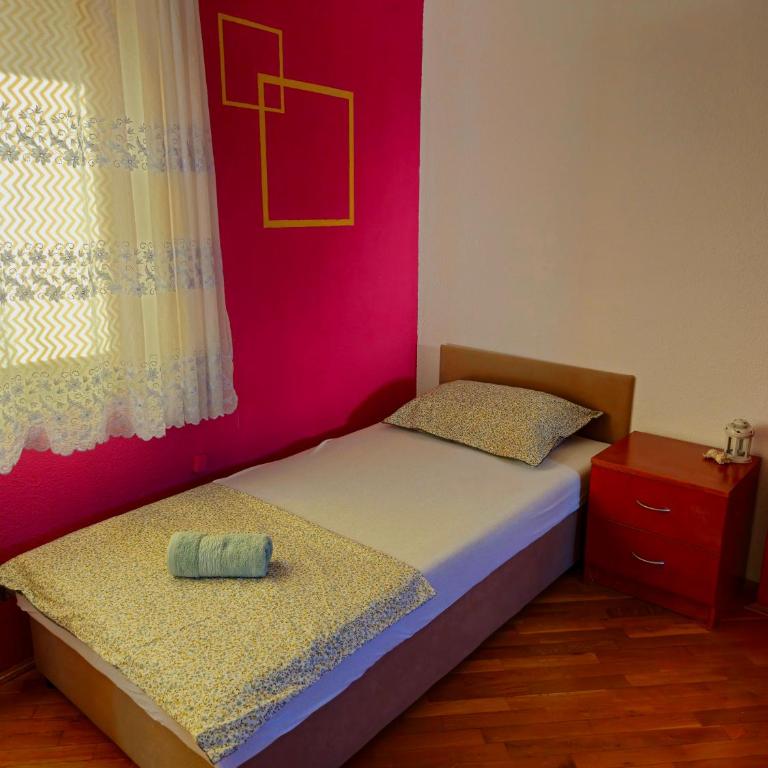Amrita Guesthouse - Single Bed in Mixed Dormitory Room - 3
