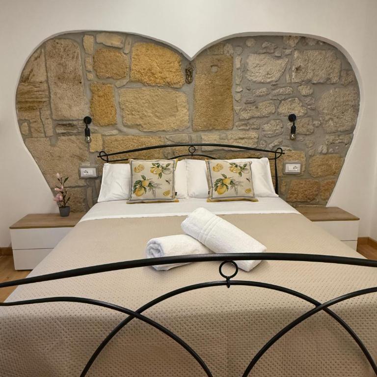 VUCCIRIA' S ROOM centro storico - Appartamento con 1 Camera da Letto - 7
