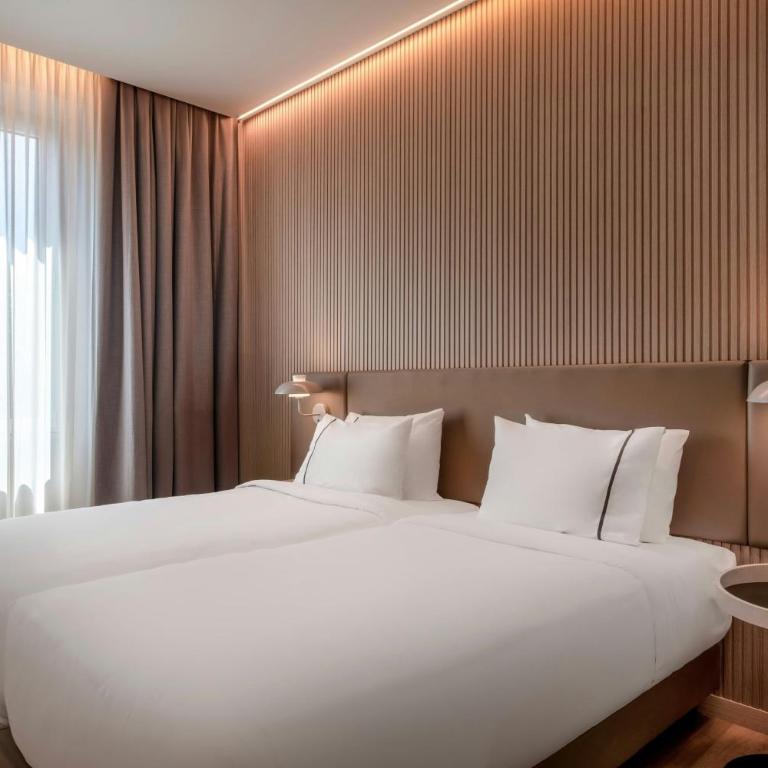 AC Hotel by Marriott Cartagena - Standard Twin Room with Two Twin Beds and City View - 1