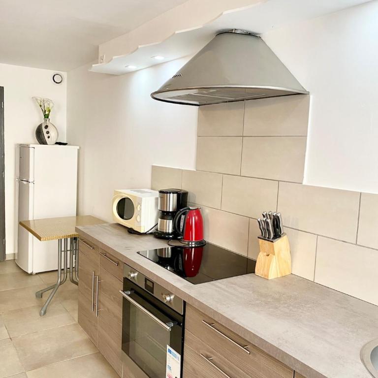 Gîte du Claret en plein cœur de Serres Wi-Fi - Appartement 1 Chambre - 4