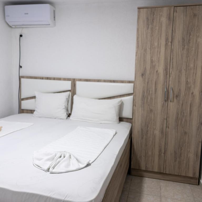 Aida Apartments - Dvokrevetna Soba sa Bračnim Krevetom i Balkonom - 7