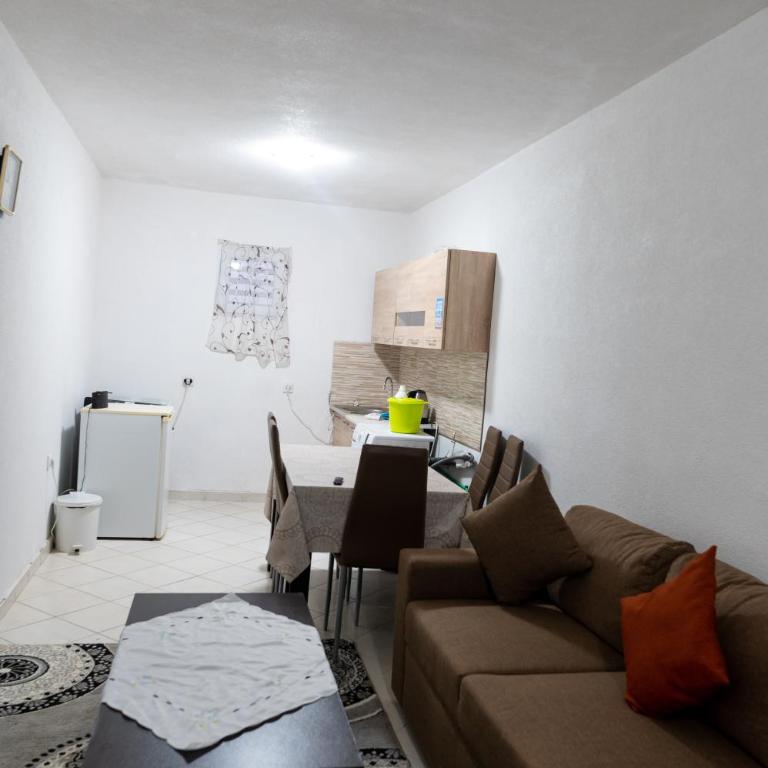 Aida Apartments - Porodična Soba sa Terasom - 6