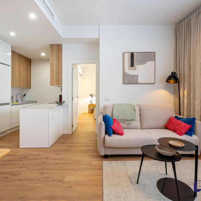 Boho Apt 100m To Beach By Better Bookings - Apartamento - 16