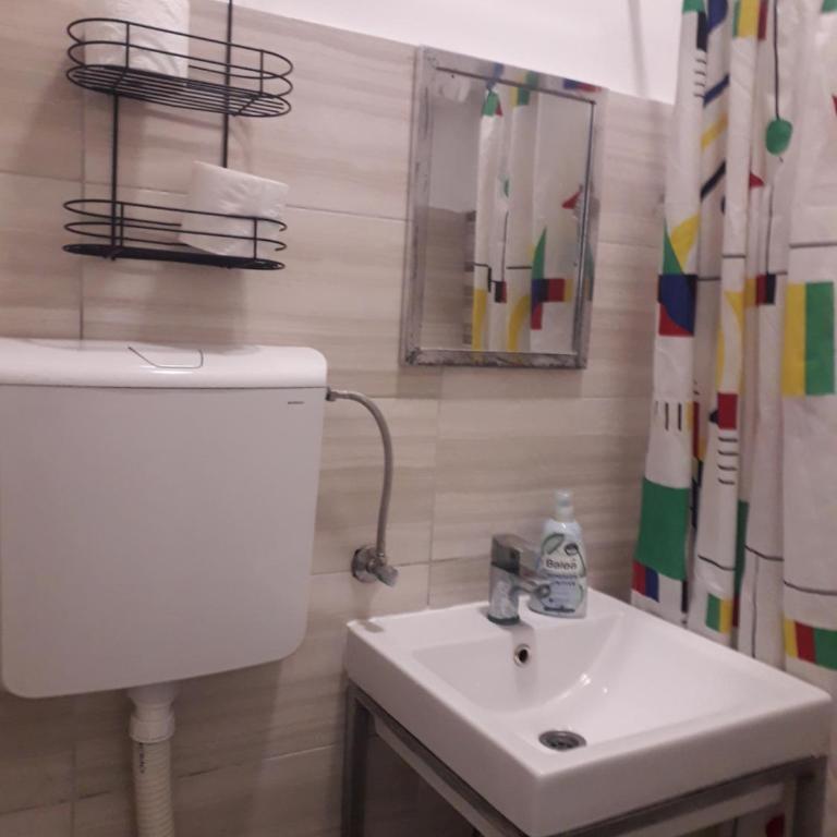 JASMIN suites - Deluxe King Studio - 6