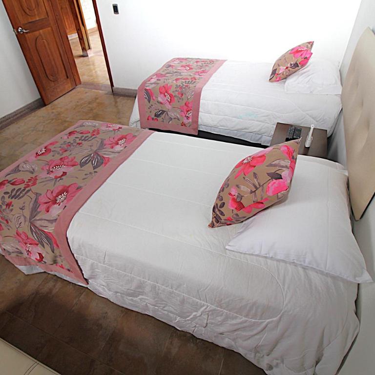 Casa Campestre con piscina privada a 8 minutos de Ukumari - Villa with Private Pool - 52