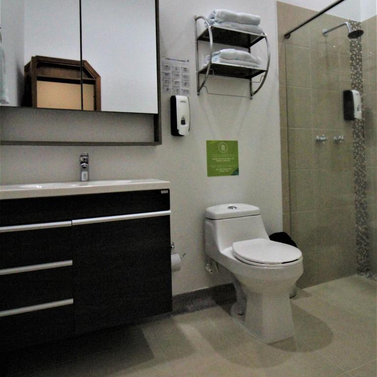 Casa Campestre con piscina privada a 8 minutos de Ukumari - Villa with Private Pool - 55