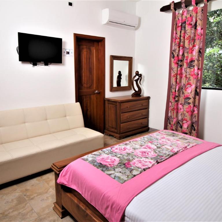Casa Campestre con piscina privada a 8 minutos de Ukumari - Villa with Private Pool - 58