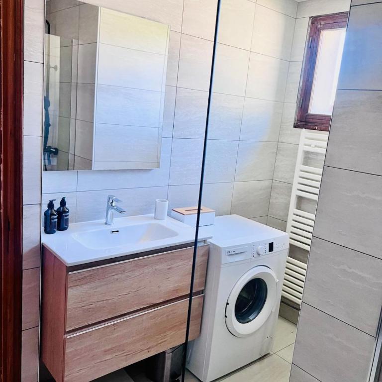 House 11 guests 2 cozy apartments near ski slopes - Maison 5 Chambres - 28