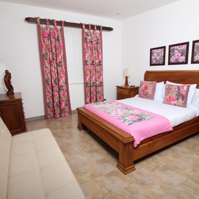 Casa Campestre con piscina privada a 8 minutos de Ukumari - Villa with Private Pool - 65