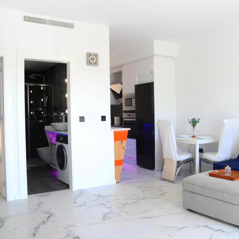 Vila LOVA- Luxury apartments - Apartment with Garden View - 8