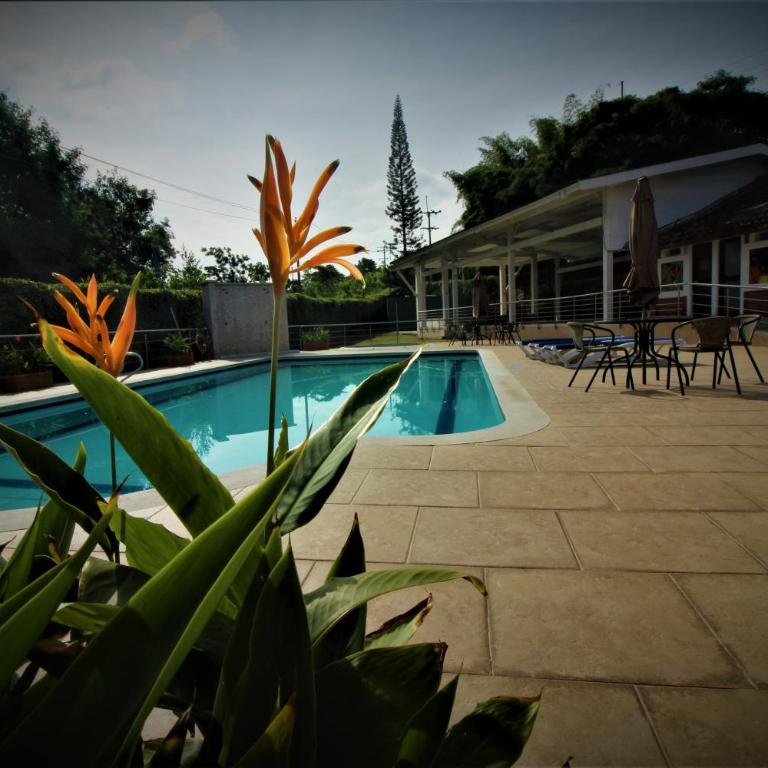 Casa Campestre con piscina privada a 8 minutos de Ukumari - Villa with Private Pool - 70