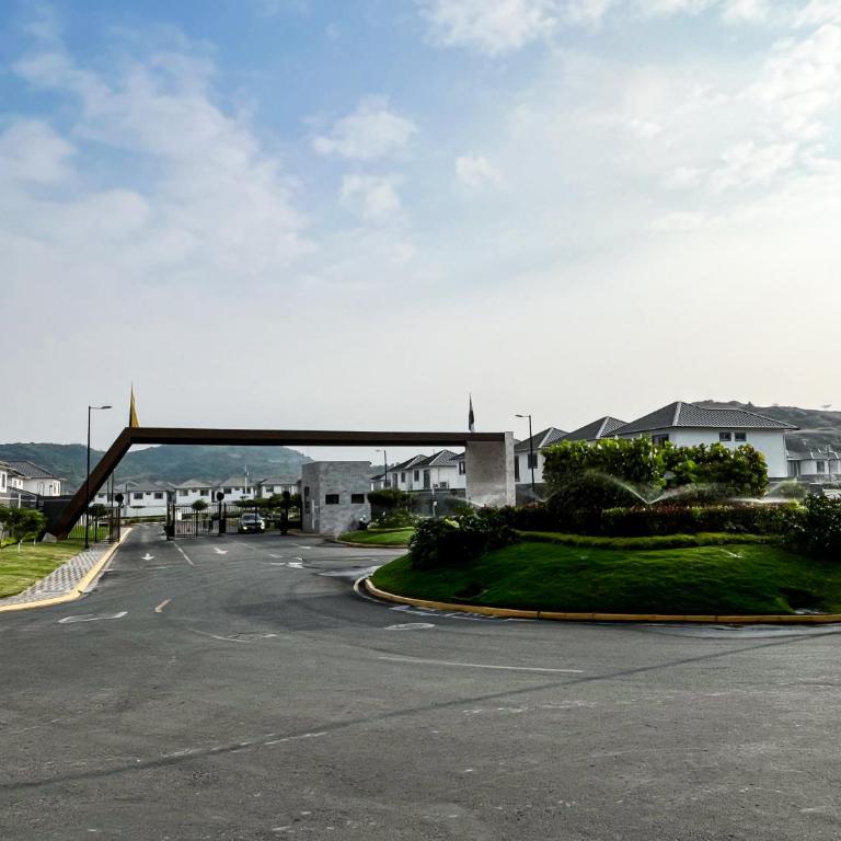 Casa Moderna con Piscina Gym Canchas - Villa de 3 dormitorios - 98