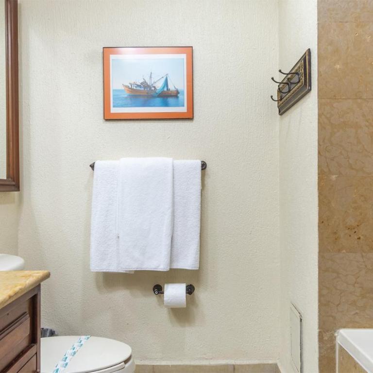 Sunset Serenity Relaxing Oceanfront Condo - Vacation Home - 21