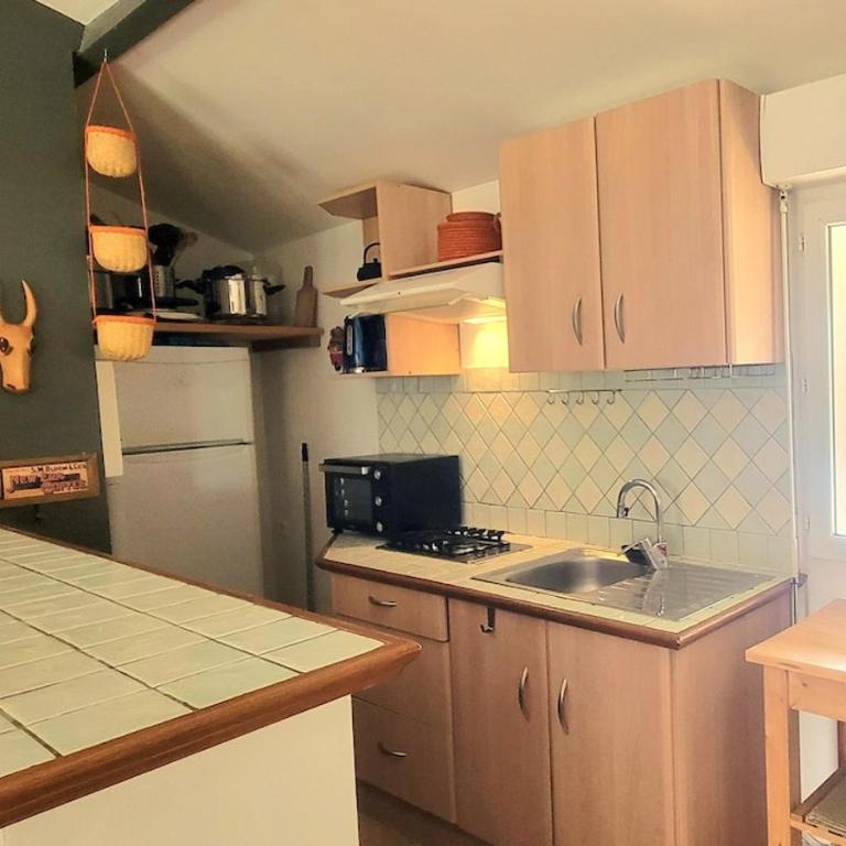 Appartement au calme à 5min du centre d'Aix-en-Provence avec terrasse vue sur jardin & parking privé - Apartment mit 1 Schlafzimmer - 6
