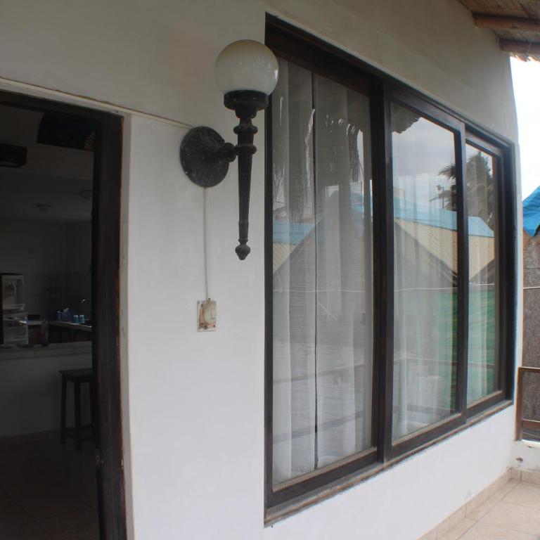 CASA ADRIEL Mancora - Four-Bedroom House - 38