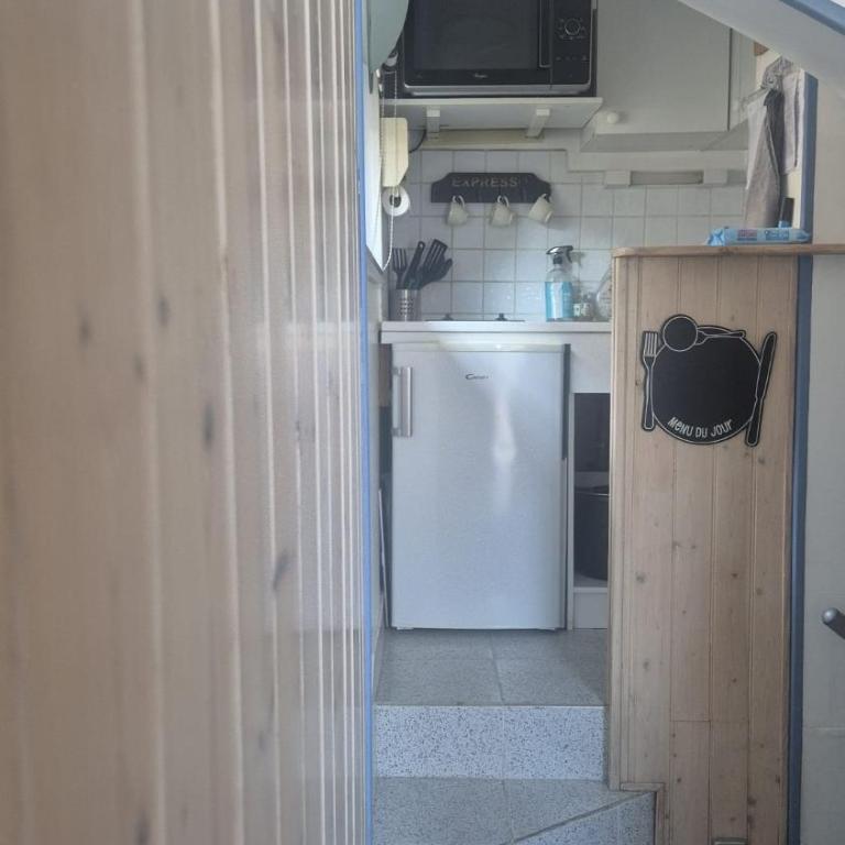 Type 2 hypercentre 100 m de la mer - One-Bedroom Apartment - 12