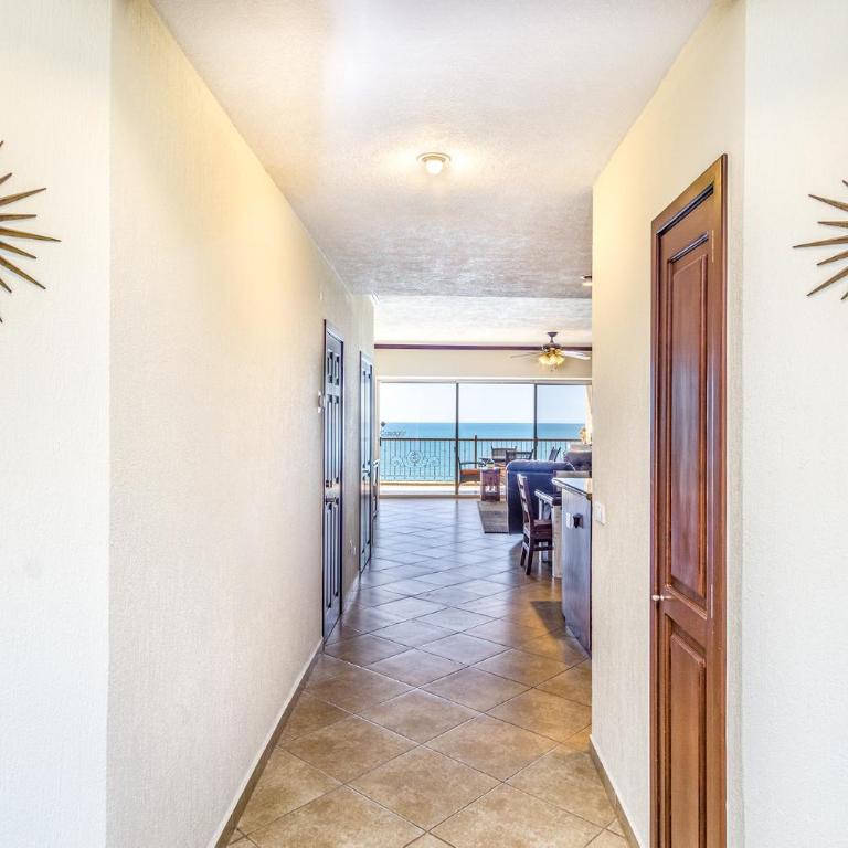 Island In The Sky Charming Oceanfront - Ferienhaus - 3
