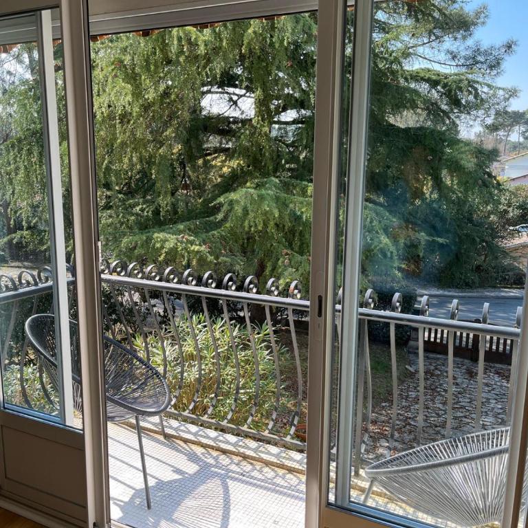 Maison quartier calme, proche plages, centre ville - Three-Bedroom House - 16