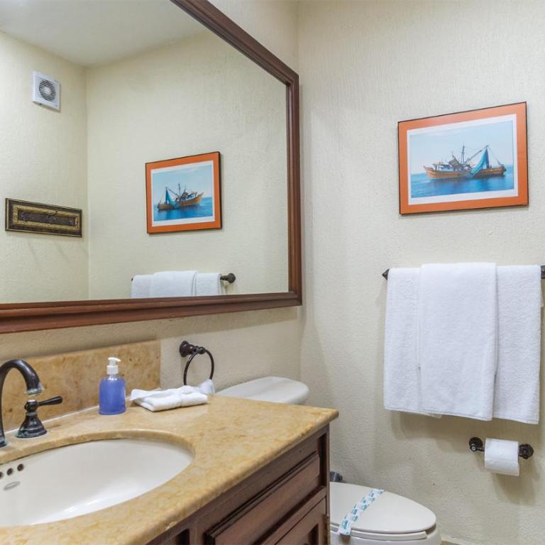 Sunset Serenity Relaxing Oceanfront Condo - Vacation Home - 23