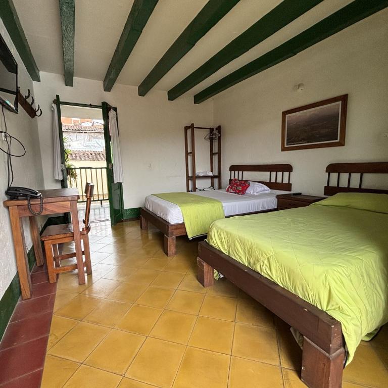 Hotel Vegas Del Rio Támesis - Habitación Triple - 9
