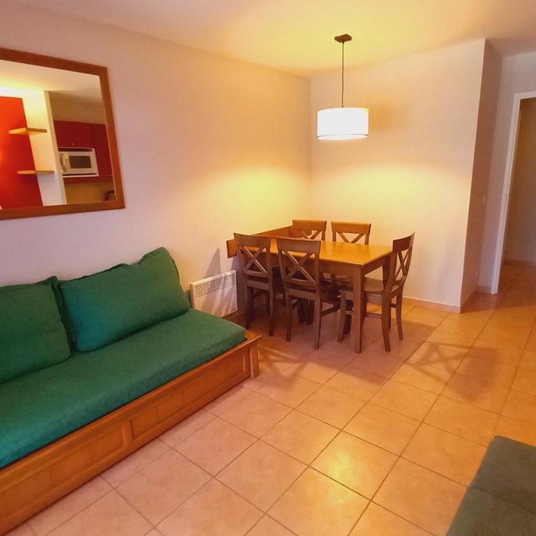 Maison au RDC, proche parking, piscine chauffée, en résidence, 4 ou 5 pers, lac, nature et pêche - Maison 1 Chambre - 3