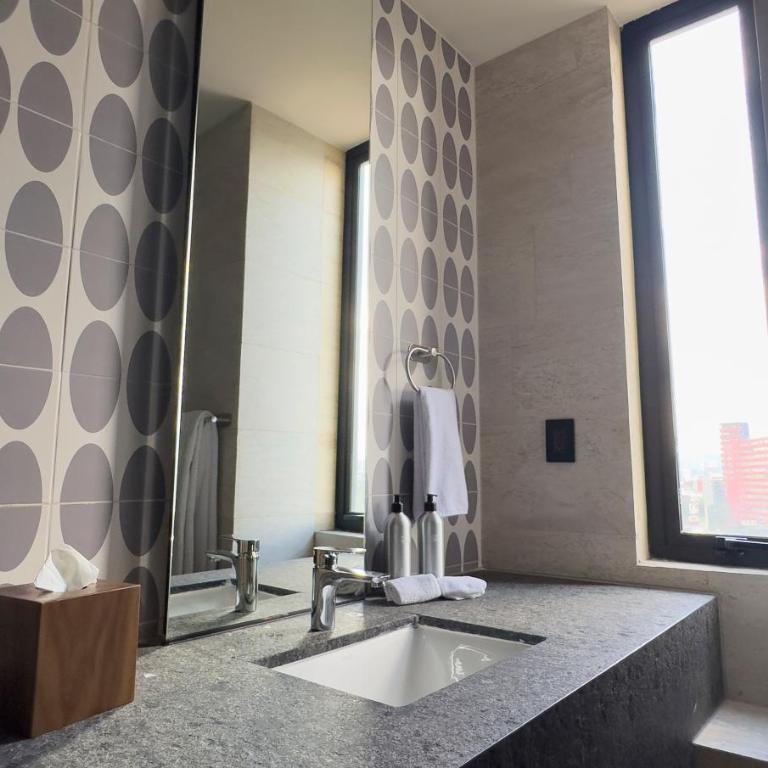Colony Residences & Suites - Deluxe Double Room - 9