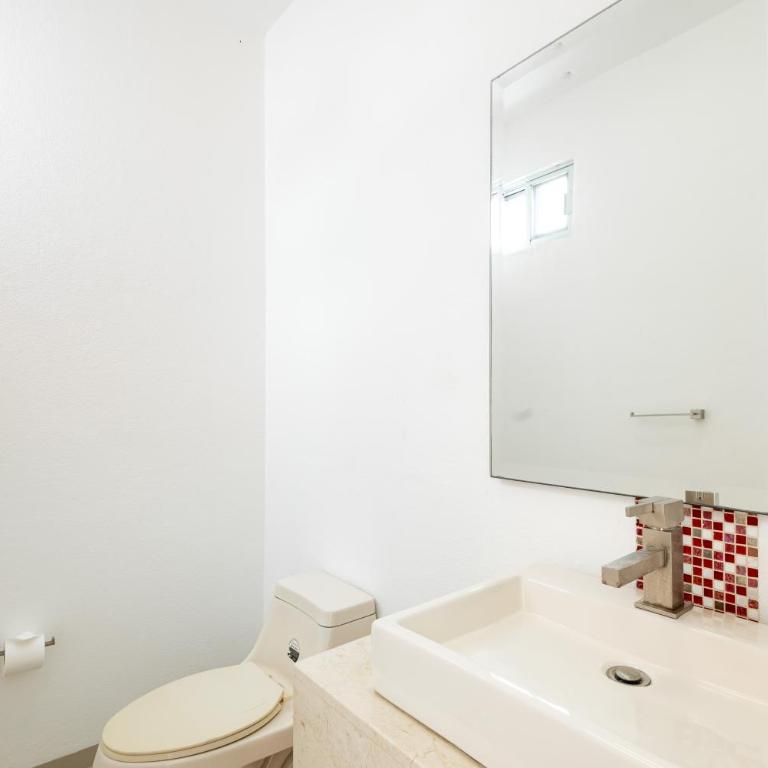 Villa Luxury White en Playa del Carmen - Alberca privada - Lujo - 5 Habitaciones - Villa - 77