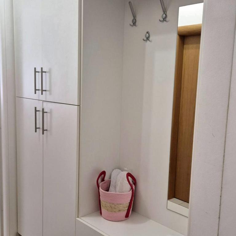 Mostar Family Nest - Two-Bedroom Apartment with Balcony - 14