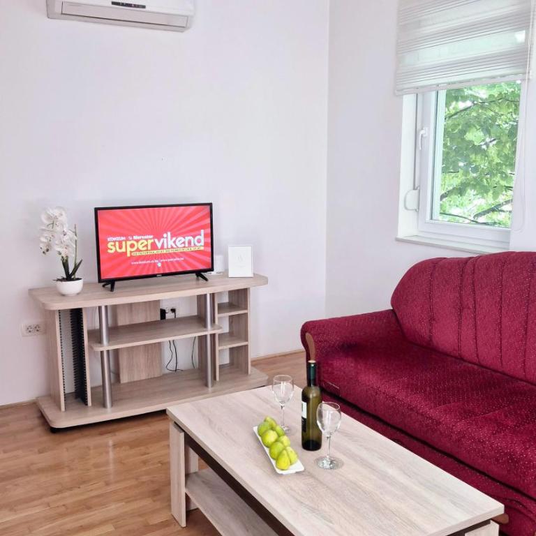 Mostar Family Nest - Two-Bedroom Apartment with Balcony - 2