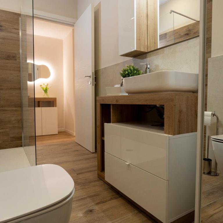 LECCO LAKE SUITE Dante 20 Balcony e Wi-Fi - Appartamento con 1 Camera da Letto - 18