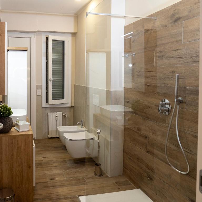 LECCO LAKE SUITE Dante 20 Balcony e Wi-Fi - Appartamento con 1 Camera da Letto - 15