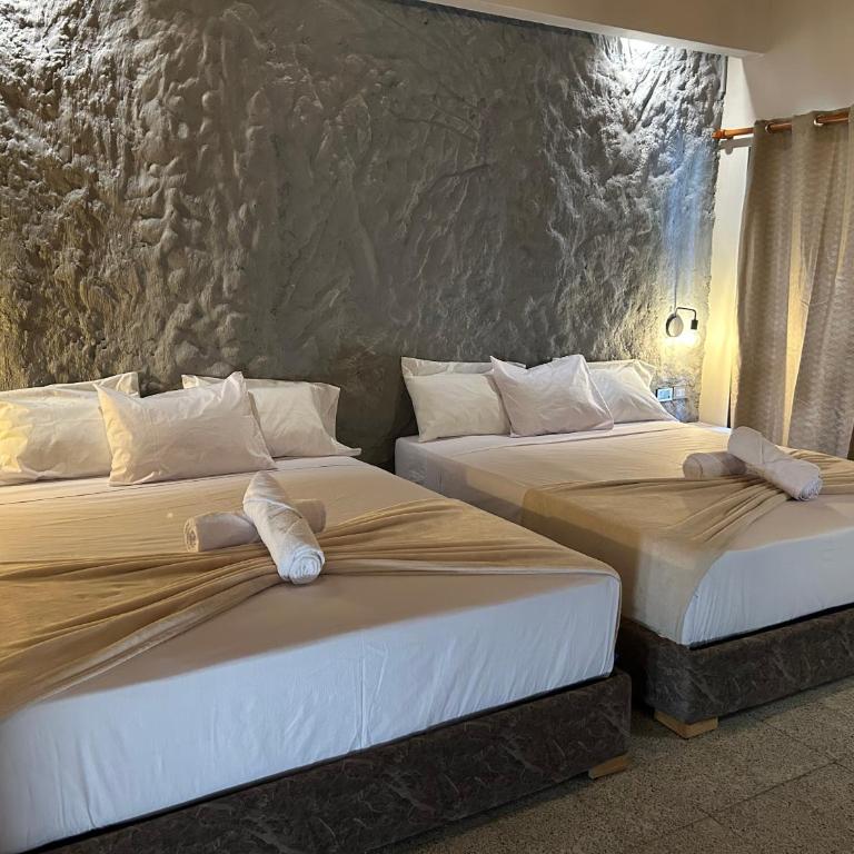 Casa Kyros Boutique - Deluxe Family Room - 18