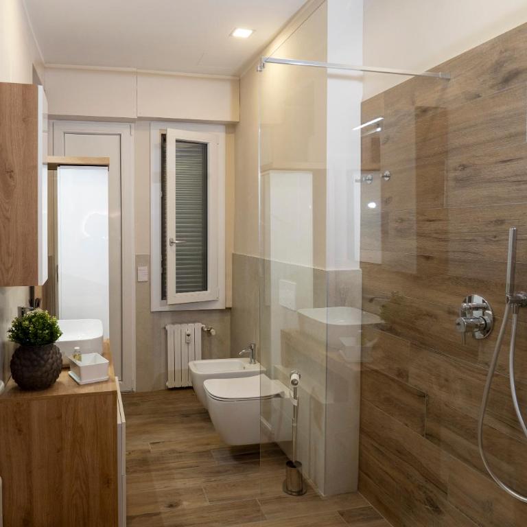 LECCO LAKE SUITE Dante 20 Balcony e Wi-Fi - Appartamento con 1 Camera da Letto - 16