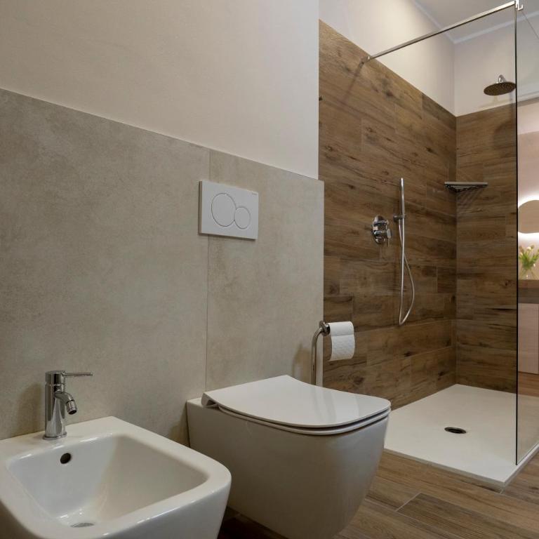 LECCO LAKE SUITE Dante 20 Balcony e Wi-Fi - Appartamento con 1 Camera da Letto - 19
