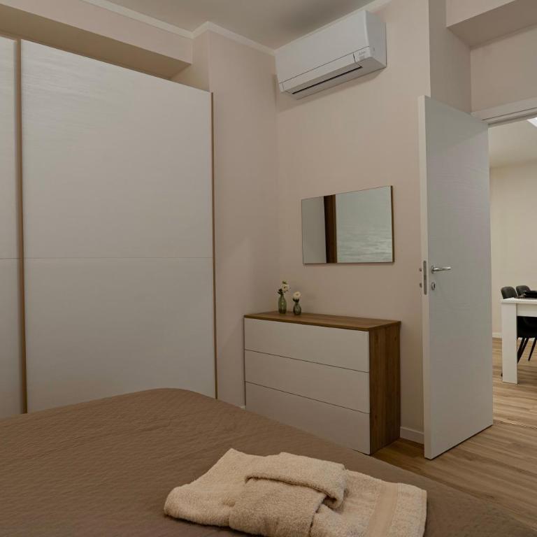 LECCO LAKE SUITE Dante 20 Balcony e Wi-Fi - Appartamento con 1 Camera da Letto - 13