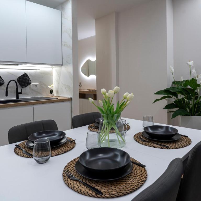LECCO LAKE SUITE Dante 20 Balcony e Wi-Fi - Appartamento con 1 Camera da Letto - 9