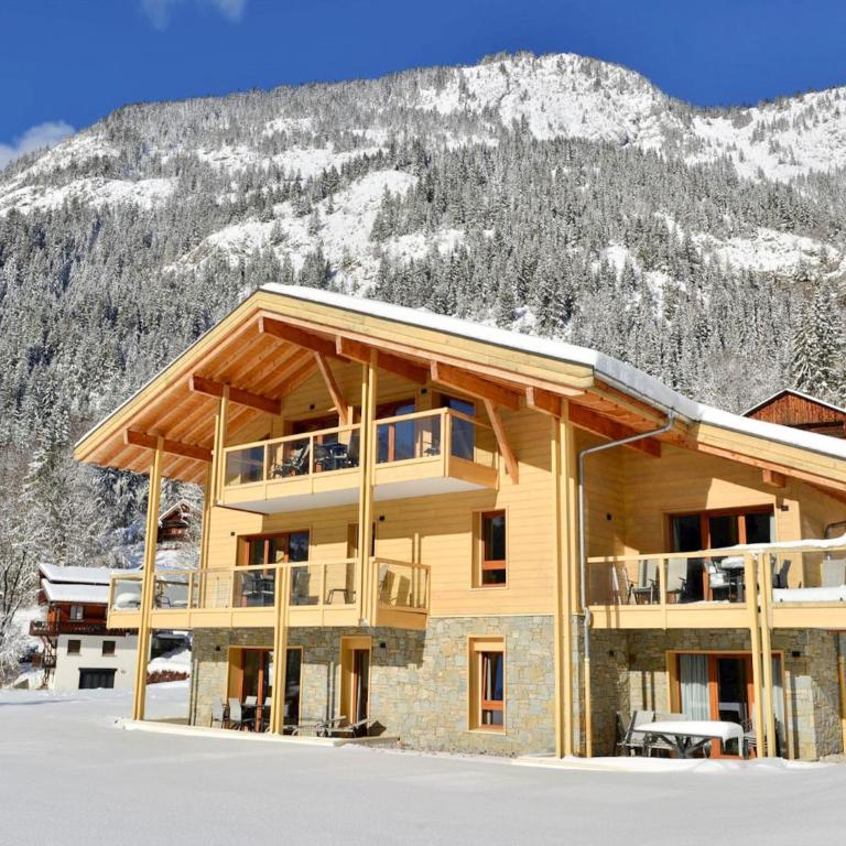 Chalet in French Alps near Lake Geneva - Maison de Vacances 4 Chambres - 1