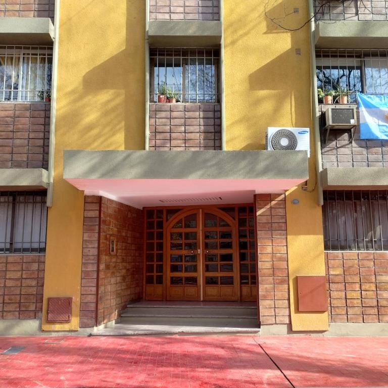 Luminoso y moderno departamento con cochera en la Ciudad de Mendoza - Apartamento de 2 dormitorios - 13