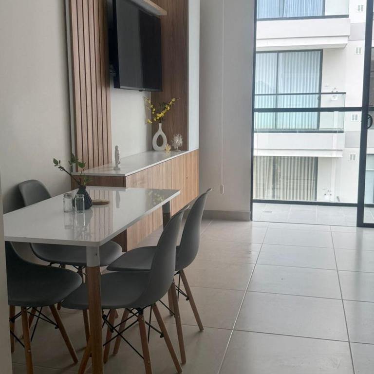 Elegancia y Confort en Santa Marta ApartaSuite en Pozos Colorados - One-Bedroom Loft Apartment with Balcony - 18