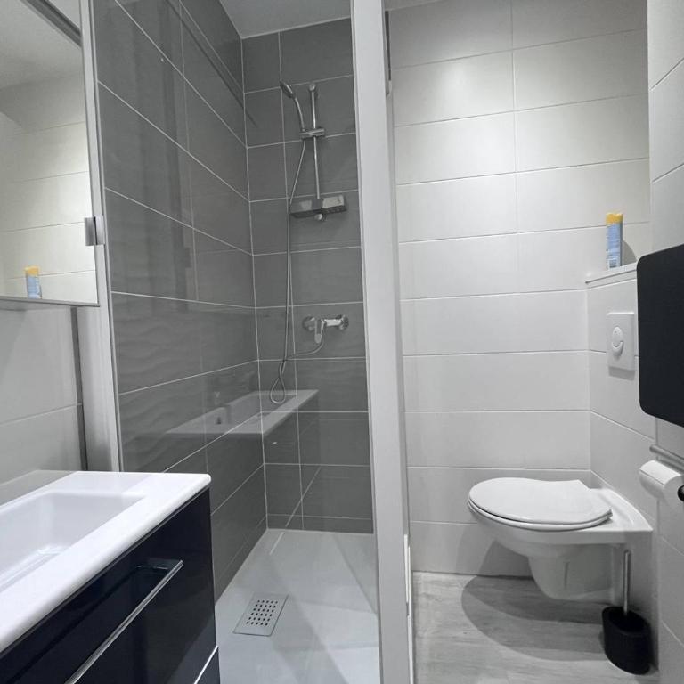 Appartement au cœur de Cauterets, confort, calme et proximité des thermes - FR-1-812-139 - Appartement - 4