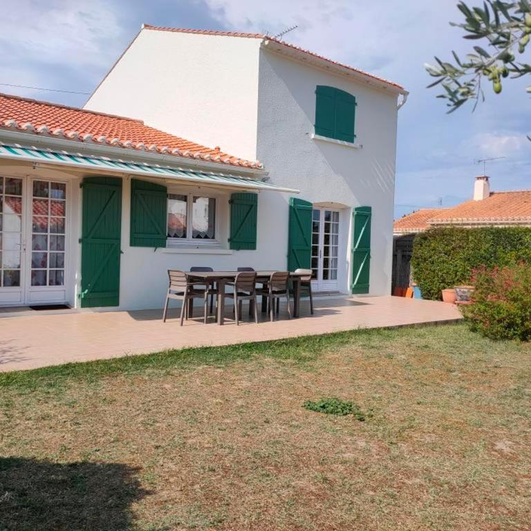 Maison spacieuse pour 9 pers. proche plage, parking, terrasse - FR-1-323-584 - Ferienhaus - 1