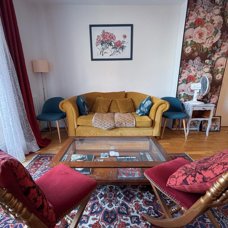 Spacieux et calme, style parisien, toutes commodités, idéal pour un séjour authentique - Three-Bedroom Apartment - 26