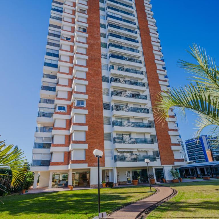 Apartamento en Punta del Este, full amenities - Apartamento con vistas y balcón - 12