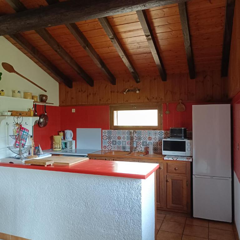 Grand appartement de 3 chambres ! - Apartment mit 1 Schlafzimmer - 7