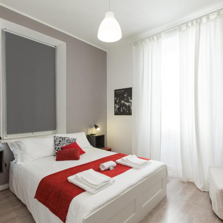 A+ Bed and Breakfast - Double Room with Private External Bathroom - 12